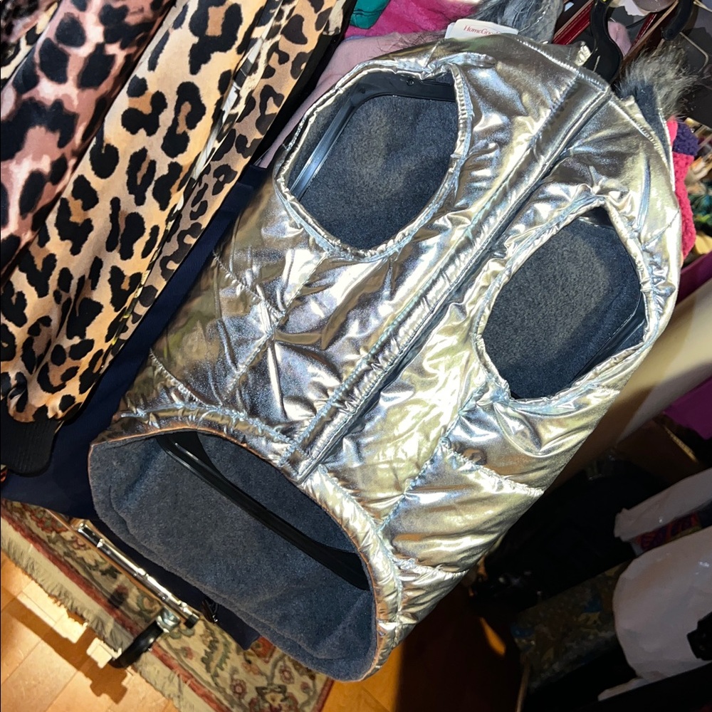 Metallic Silver Dog Winter Coat w/fleece inside- Removable Hood w/Faux Fur Trim - Picture 3 of 16